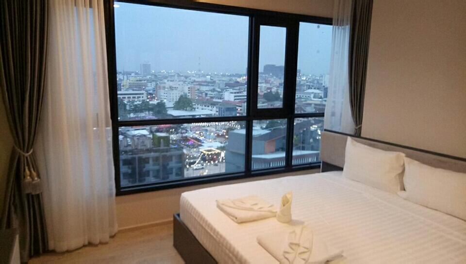 The Base Pattaya By Feng Apartment Exterior photo